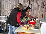 Grilladen und feine Salate werden gereicht